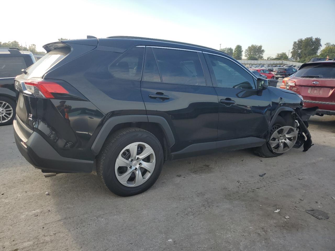 TOYOTA RAV4 LE