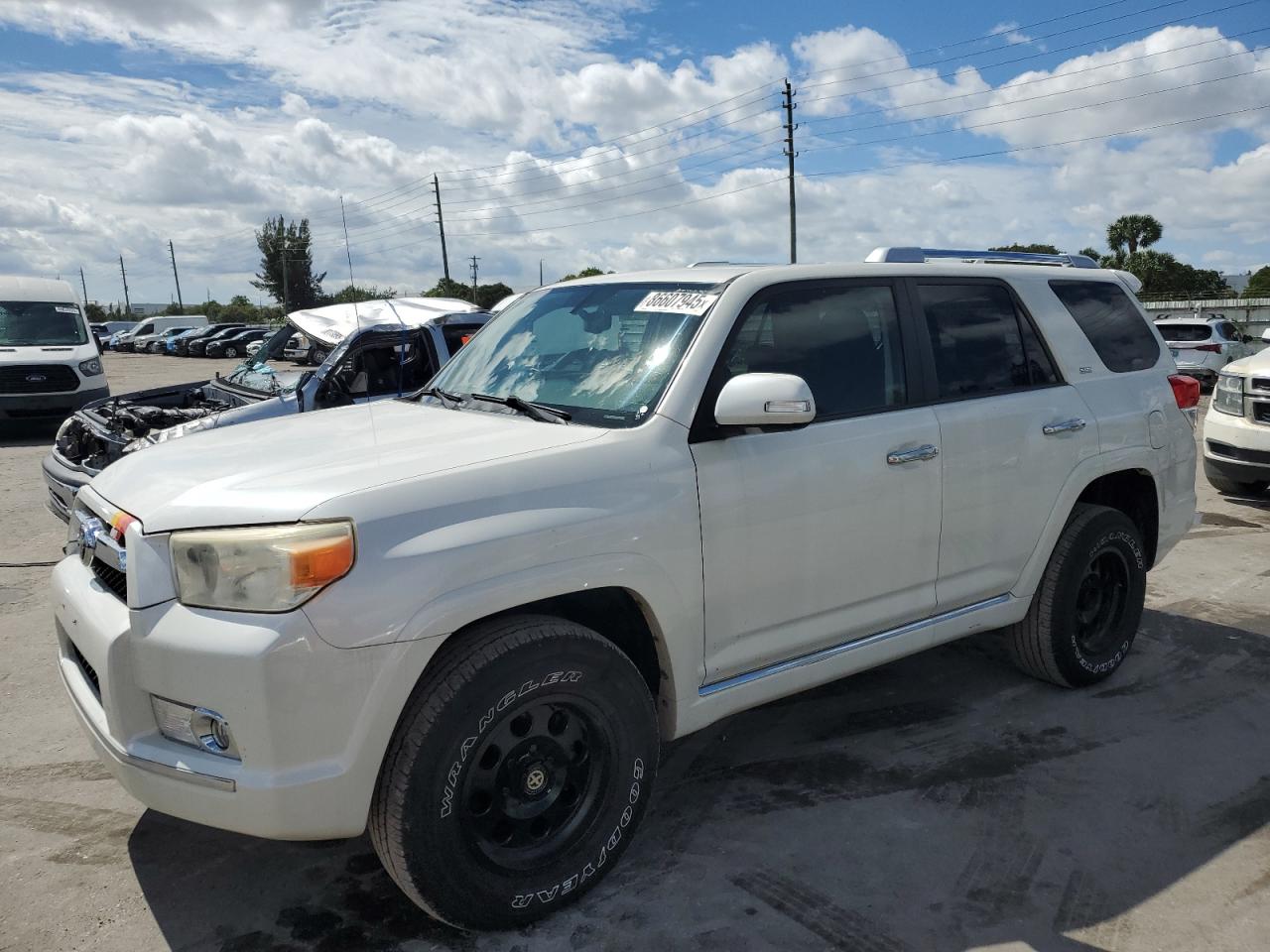 TOYOTA 4RUNNER SR5