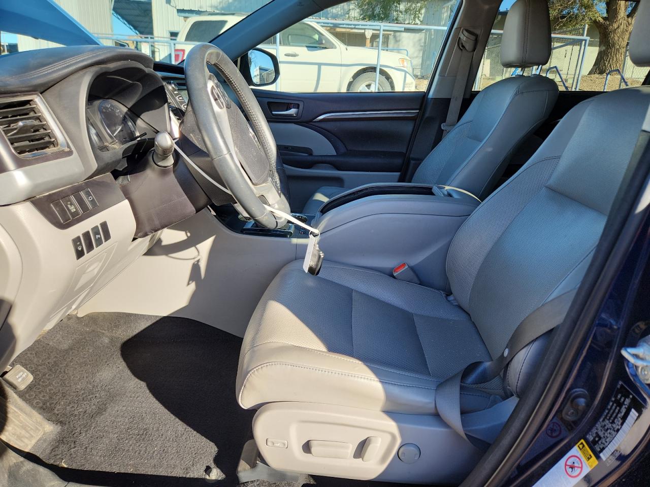 TOYOTA HIGHLANDER LIMITED