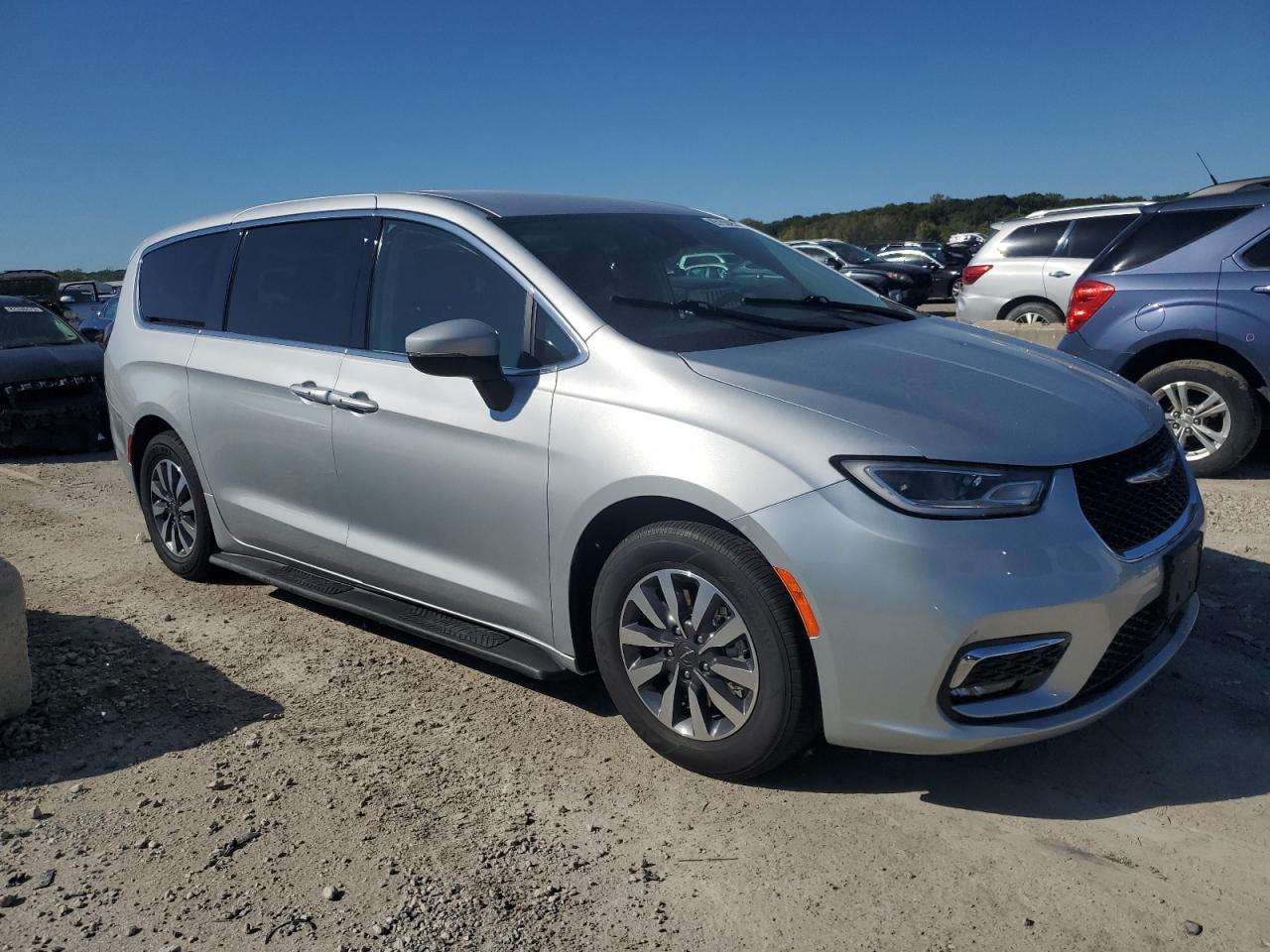 CHRYSLER PACIFICA HYBRID TOURING L