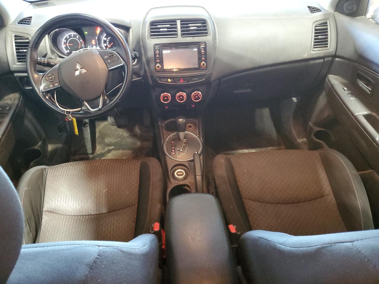 MITSUBISHI OUTLANDER ES