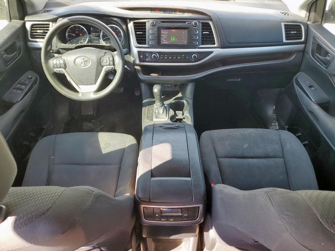 TOYOTA HIGHLANDER LE