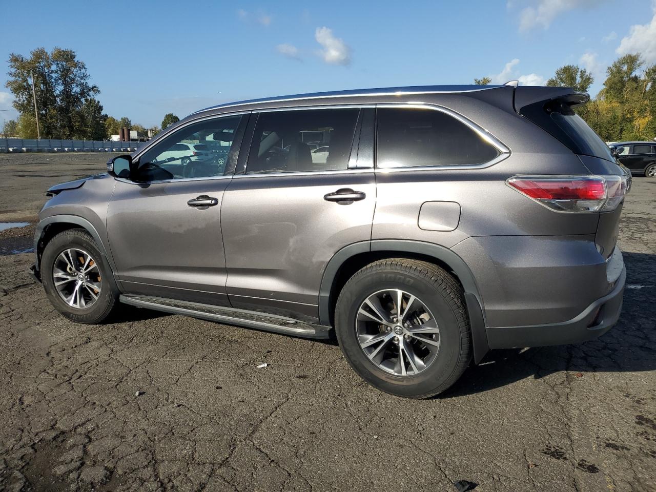 TOYOTA HIGHLANDER XLE