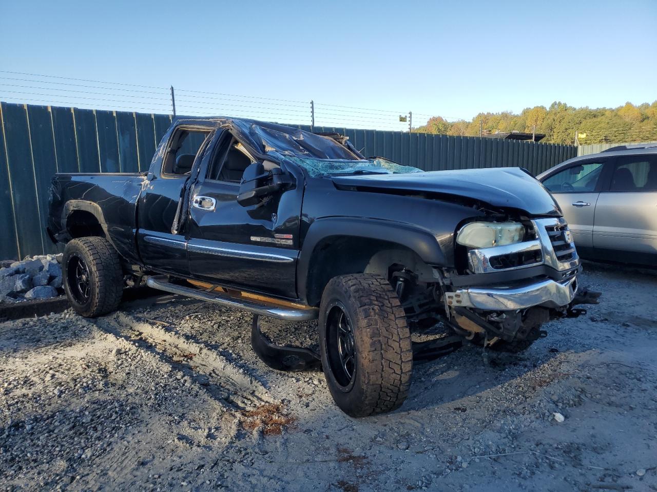 Lot #3286584155 2005 GMC SIERRA C25