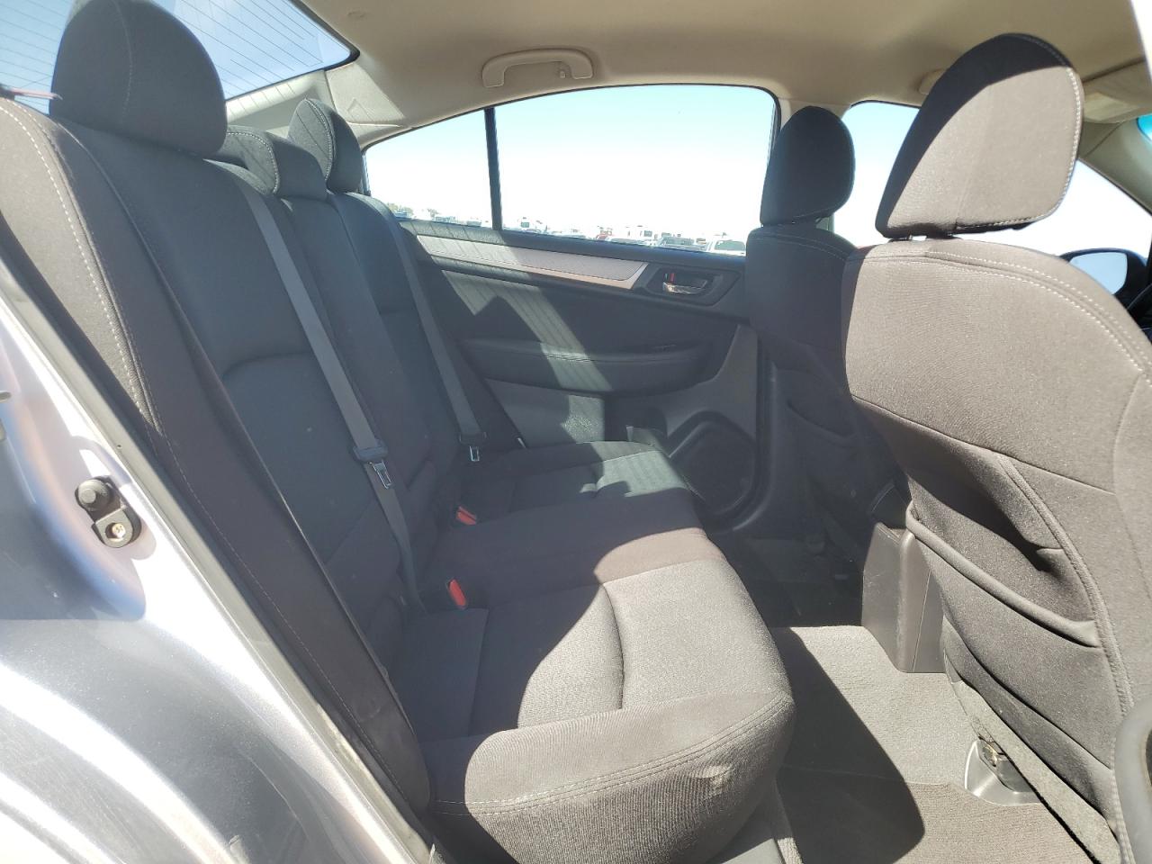 SUBARU LEGACY 2.5I PREMIUM