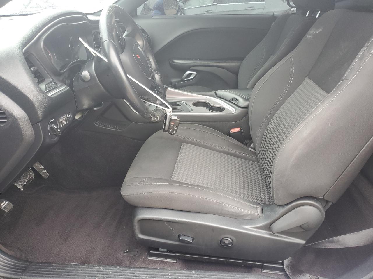 DODGE CHALLENGER SXT