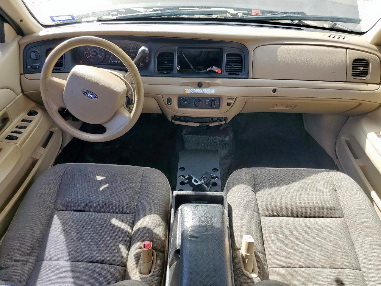 FORD CROWN VICTORIA POLICE INTERCEPTOR