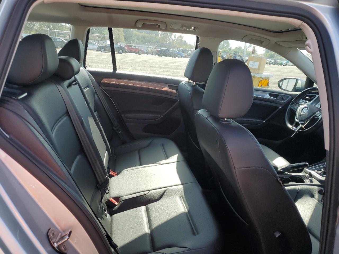 VOLKSWAGEN GOLF ALLTRACK S