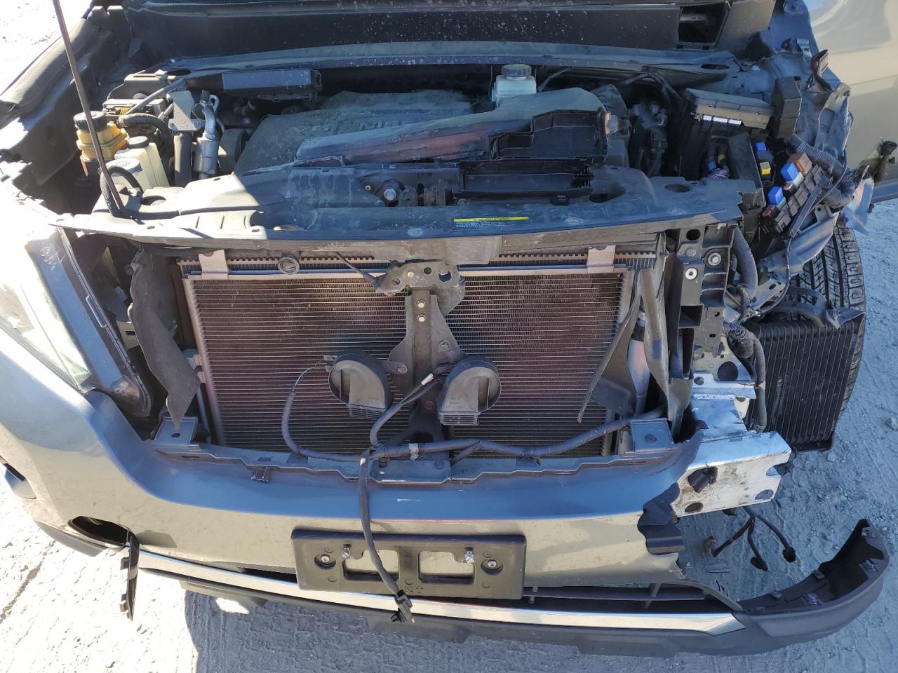 NISSAN PATHFINDER SL