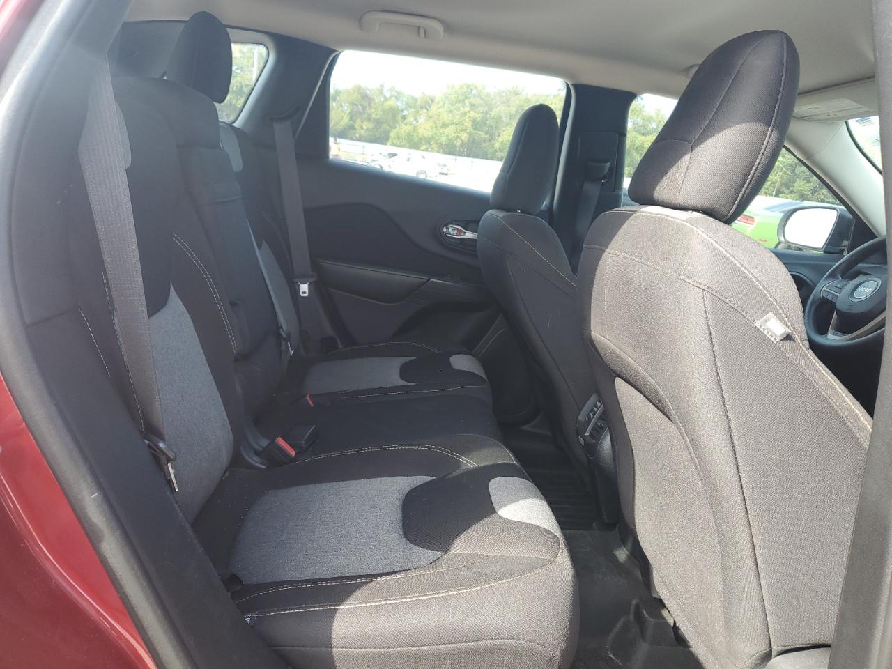 JEEP GRAND CHEROKEE SPORT