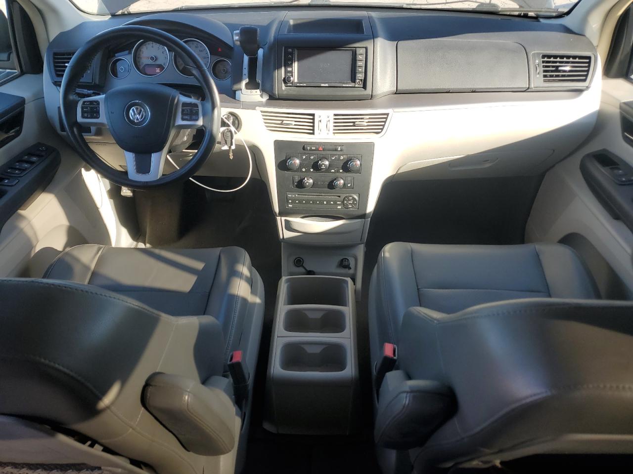 VOLKSWAGEN ROUTAN SE