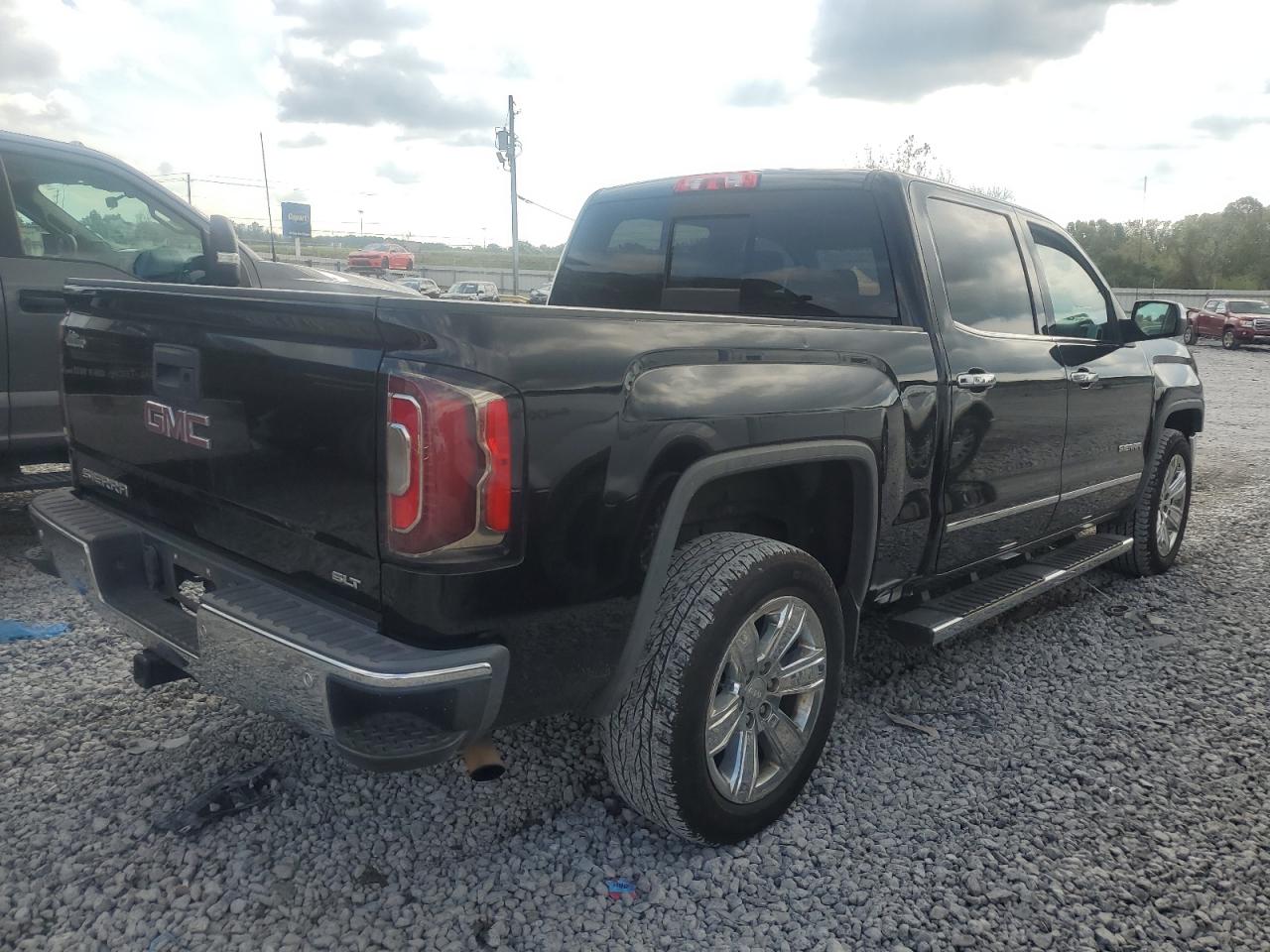 GMC SIERRA C1500 SLT