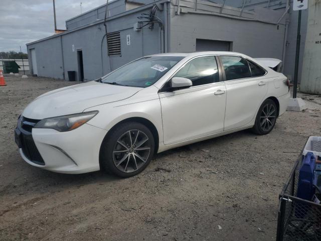 2016 TOYOTA CAMRY LE #3293555421
