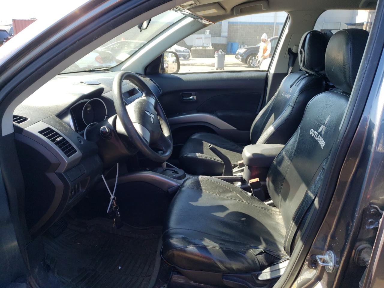 MITSUBISHI OUTLANDER ES