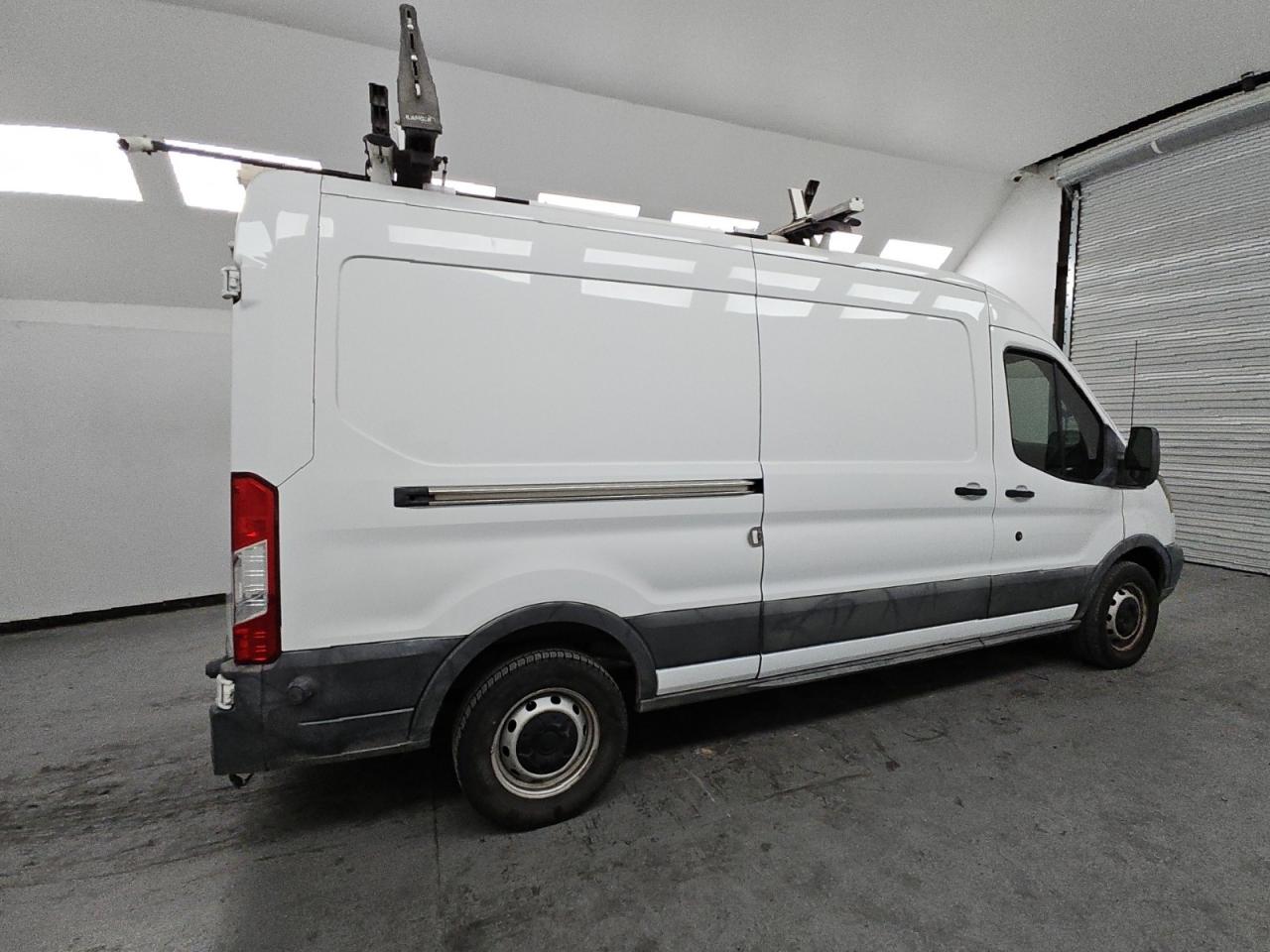 FORD TRANSIT T-250