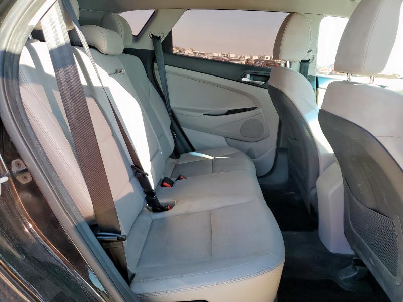 2019 HYUNDAI TUCSON SE KM8J23A45KU865037