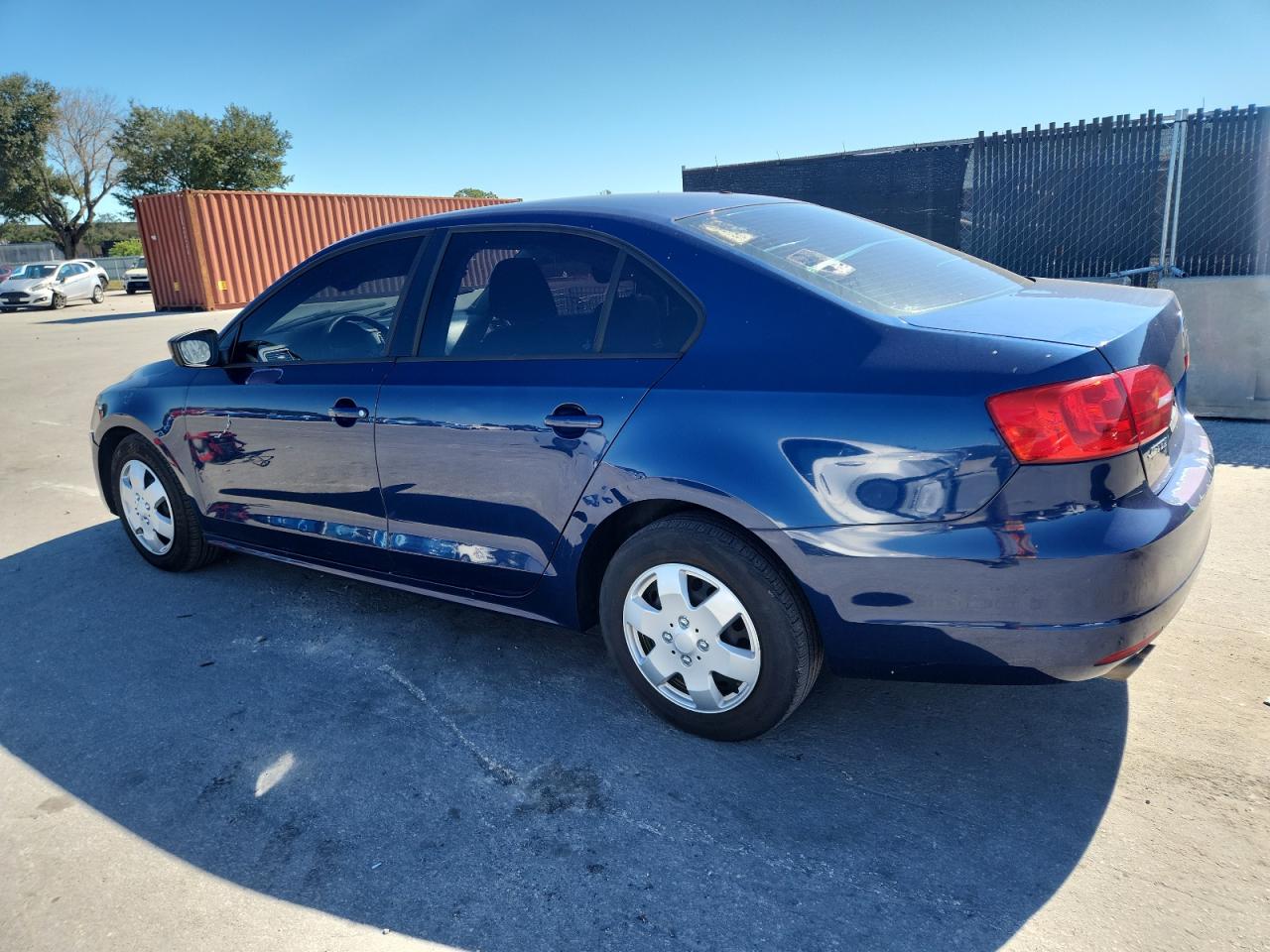 VOLKSWAGEN JETTA BASE