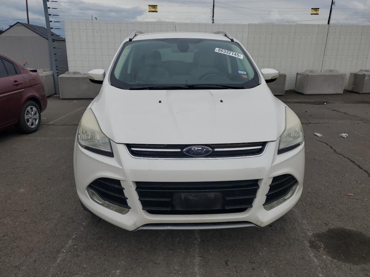 FORD ESCAPE TITANIUM