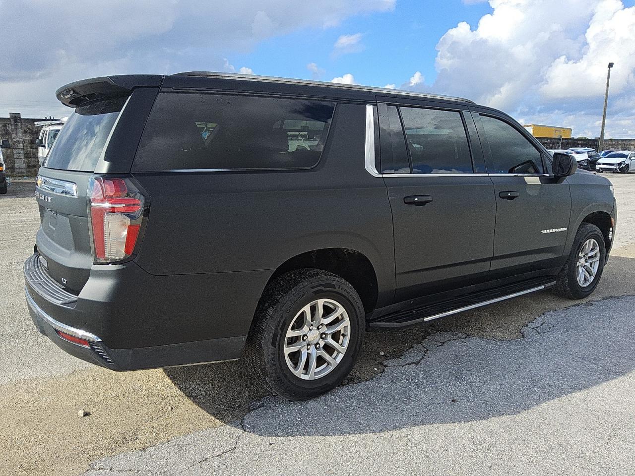 CHEVROLET SUBURBAN K1500 LT