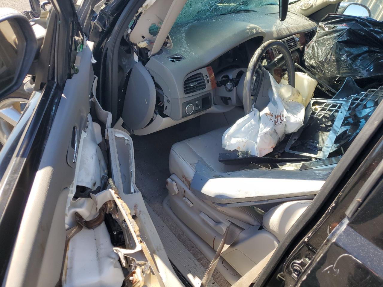 CHEVROLET TAHOE C1500 LT