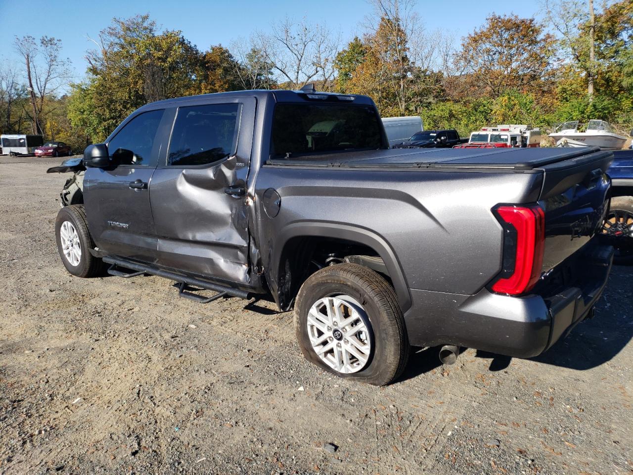 TOYOTA TUNDRA CREWMAX SR