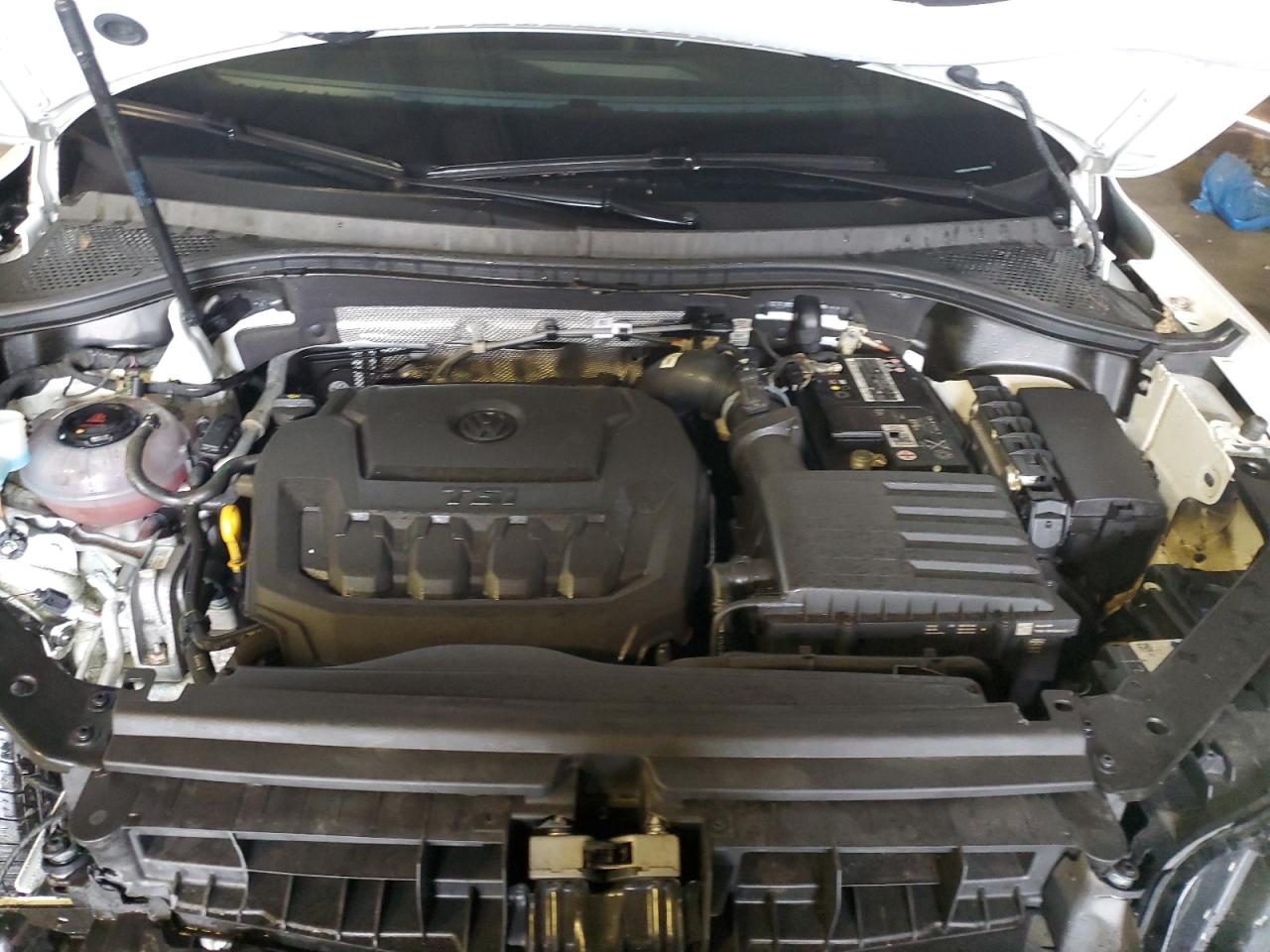 VOLKSWAGEN TIGUAN SE