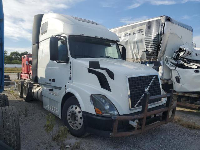 Global Auto Auctions: 2016 VOLVO VNL