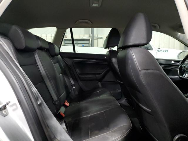 2010 VOLKSWAGEN JETTA TDI #3281597383