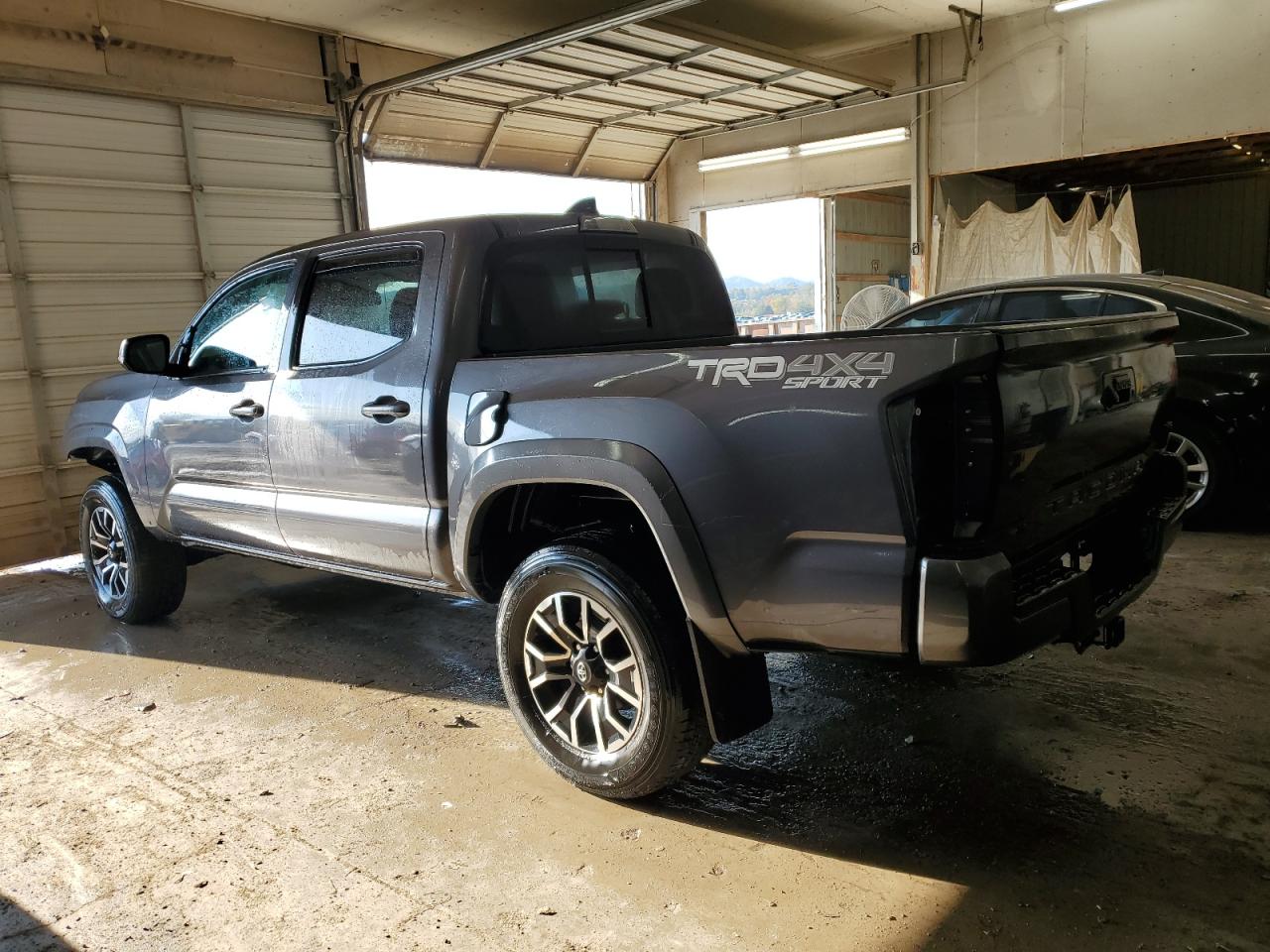 TOYOTA TACOMA DOUBLE CAB