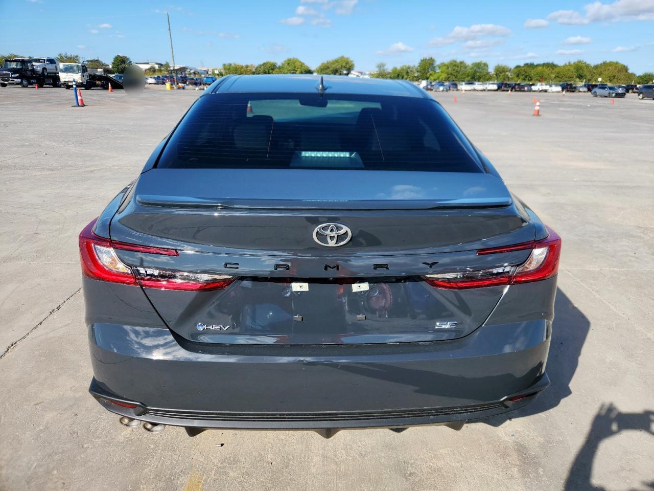 TOYOTA CAMRY XSE