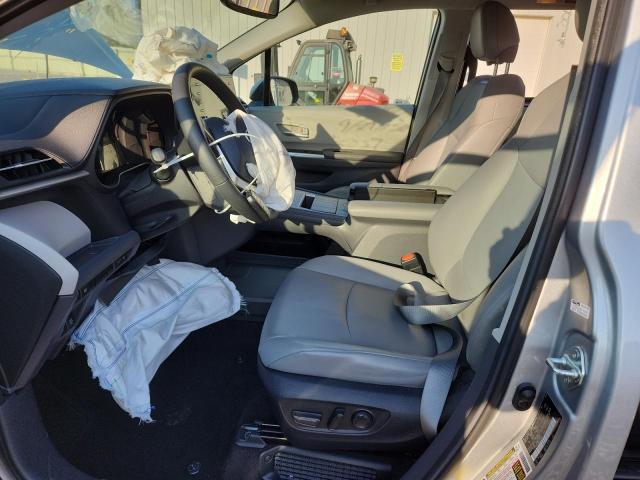2022 TOYOTA SIENNA XLE #3284924933