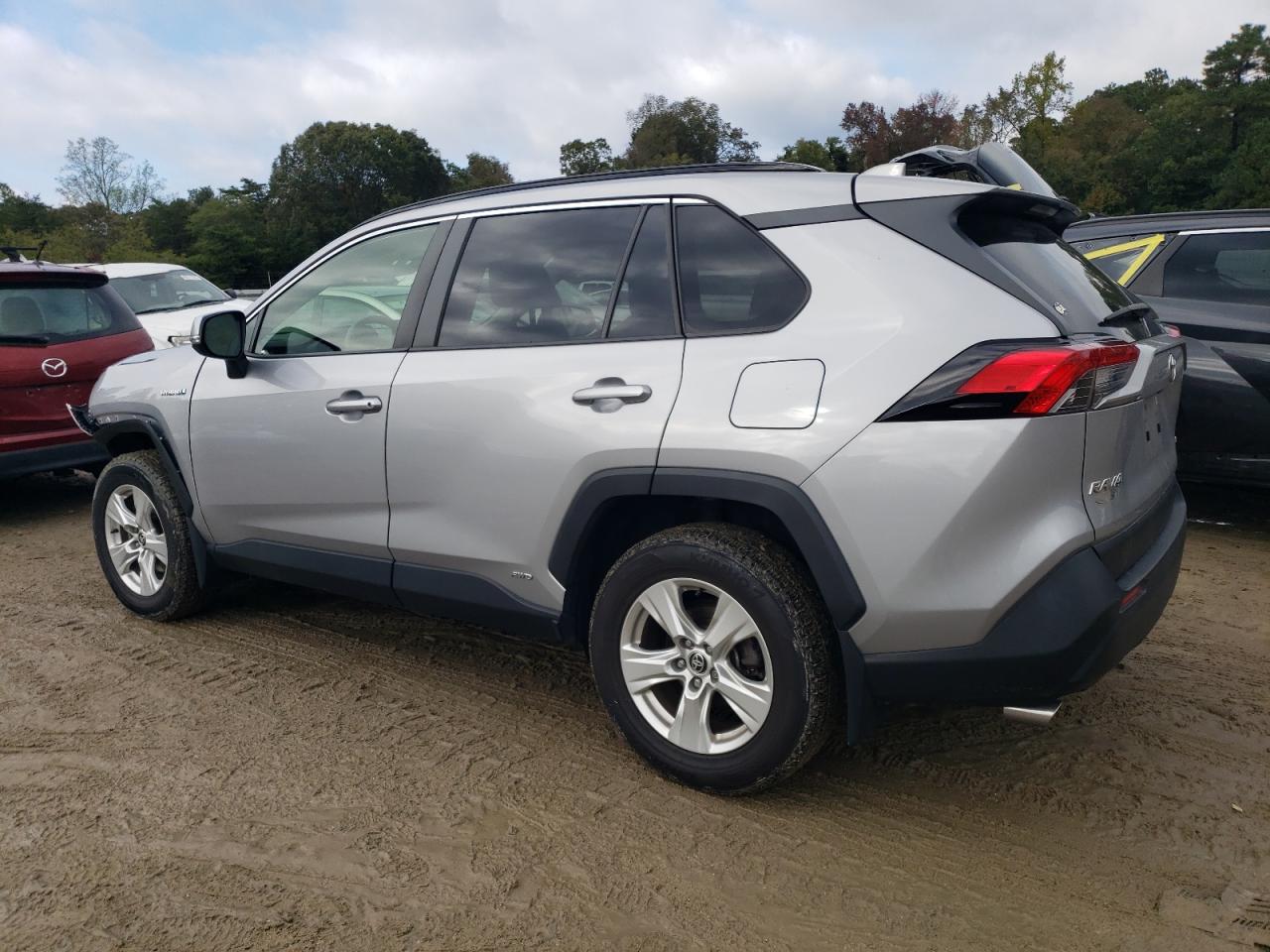 TOYOTA RAV4 LE