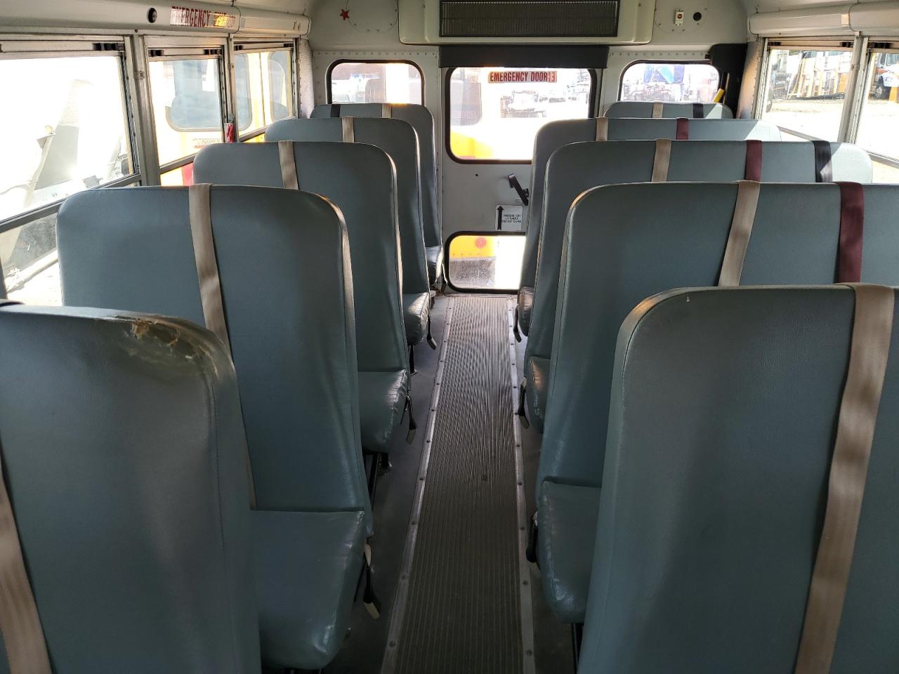 Lot #3273768356 2011 CHEVROLET MINOTOUR G3500