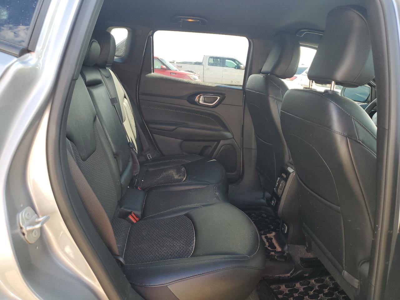 JEEP COMPASS LATITUDE