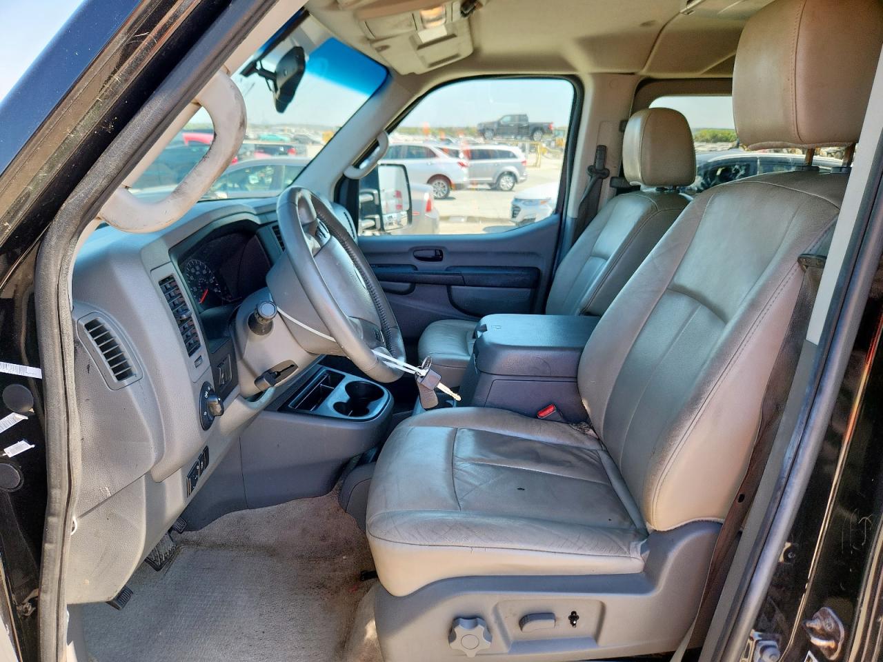 NISSAN NV3500 3500 S