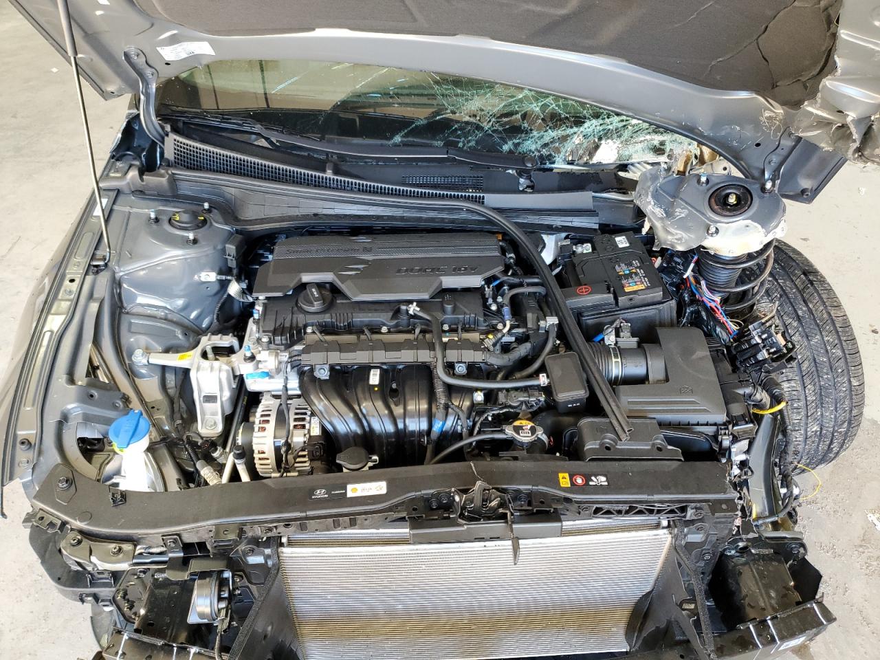 HYUNDAI ELANTRA LIMITED