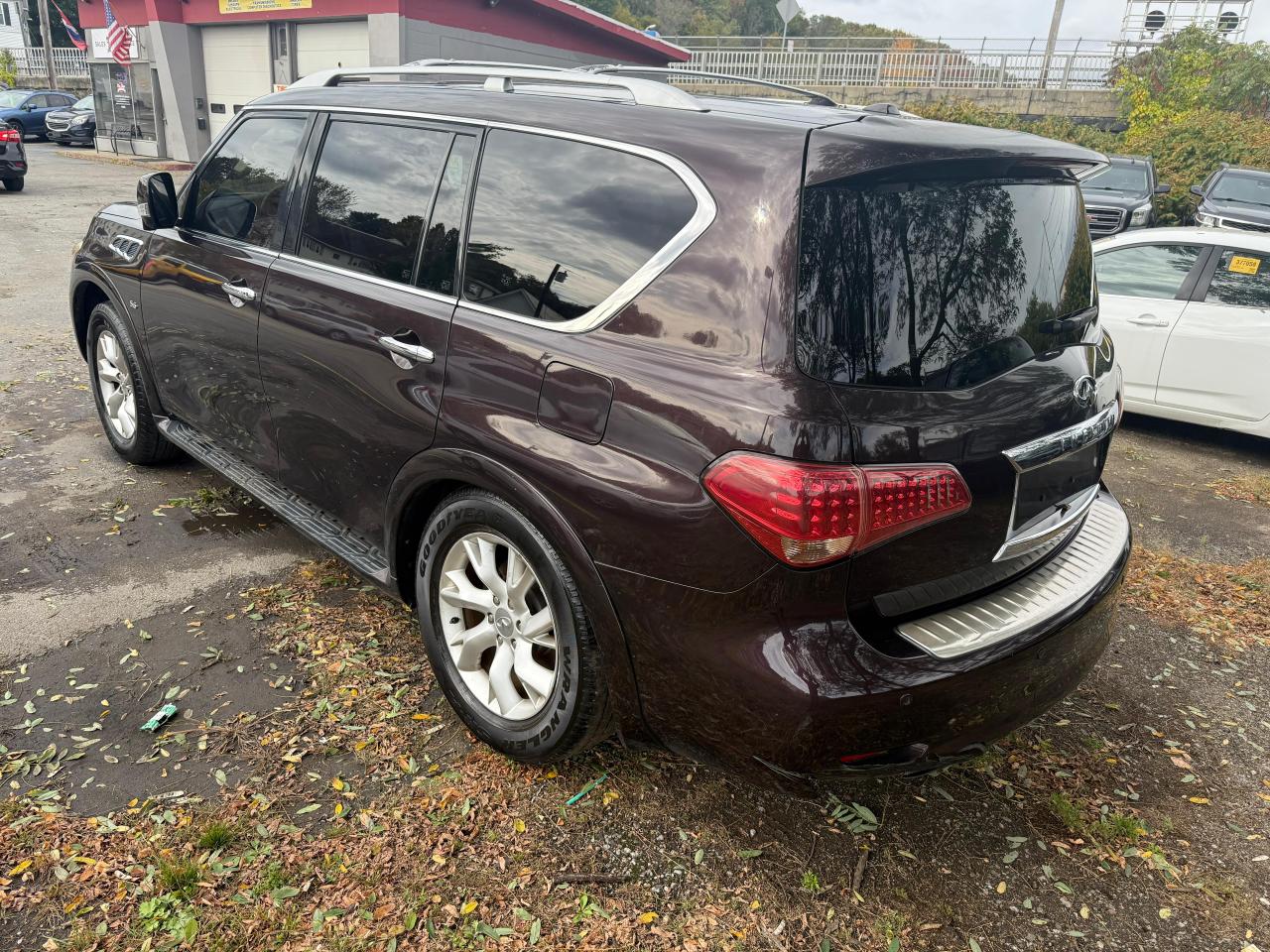 INFINITI QX80