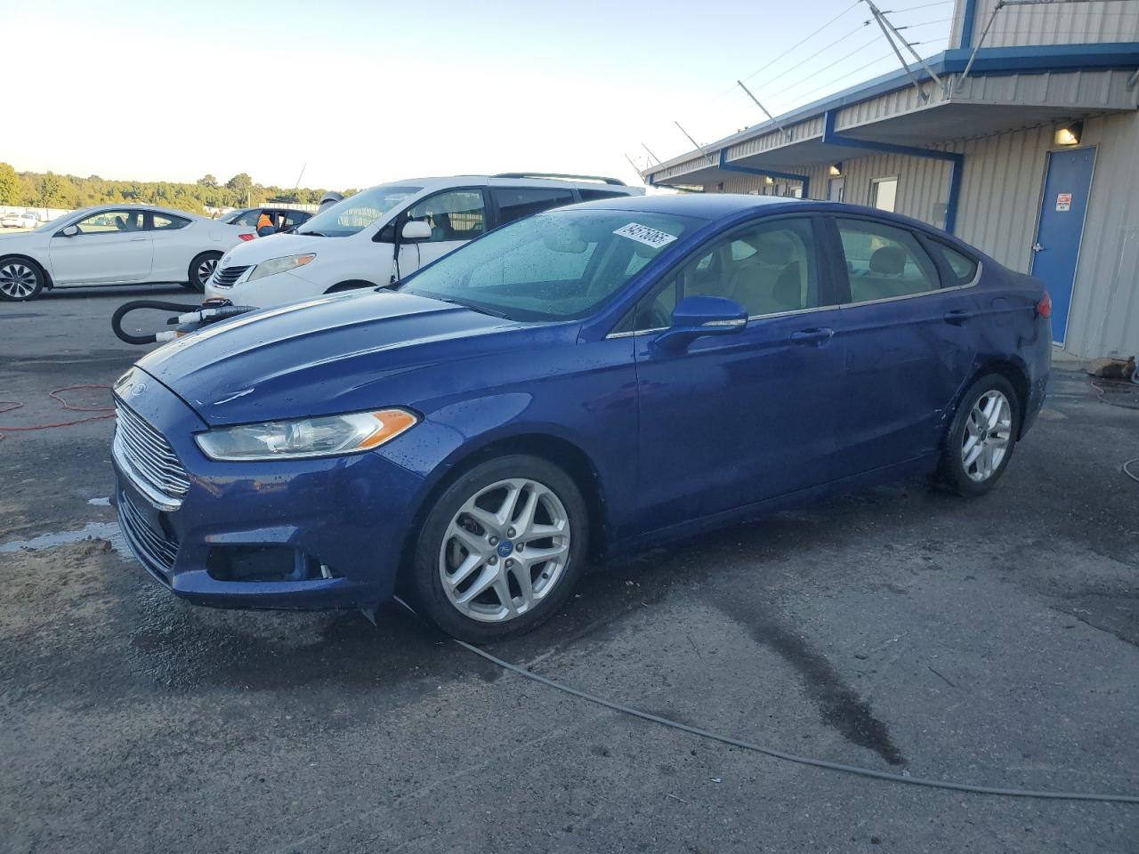 FORD FUSION SE