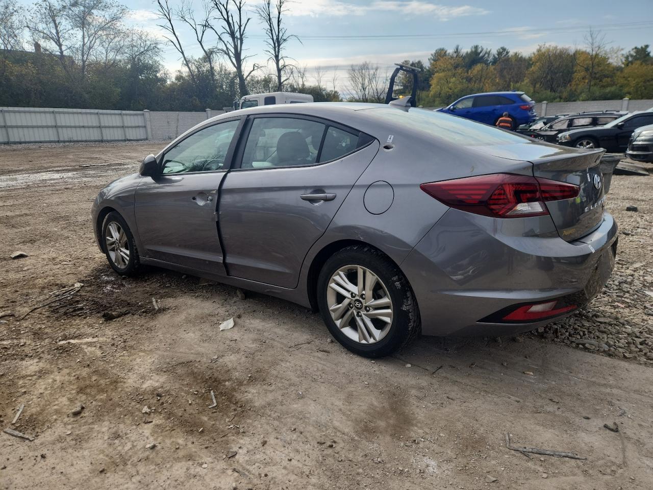 HYUNDAI ELANTRA SEL