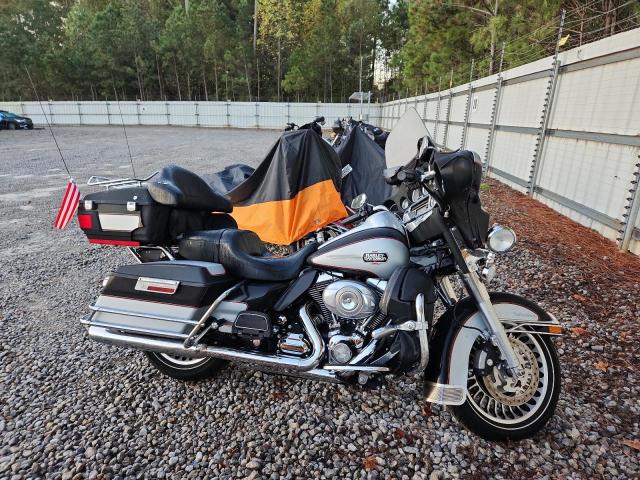 Global Auto Auctions: 2010 HARLEY-DAVIDSON FLHTCU