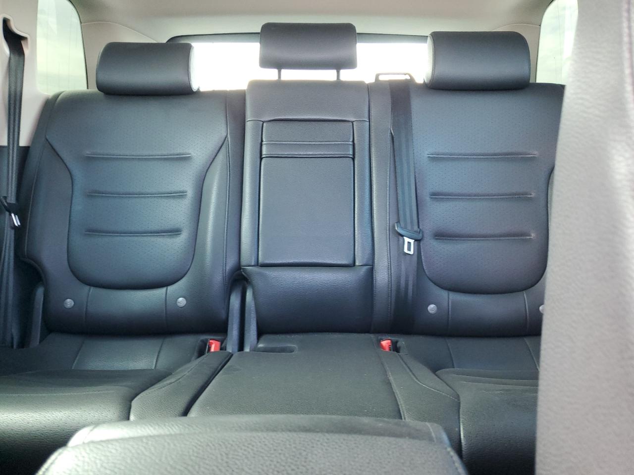 VOLKSWAGEN TOUAREG SPORT