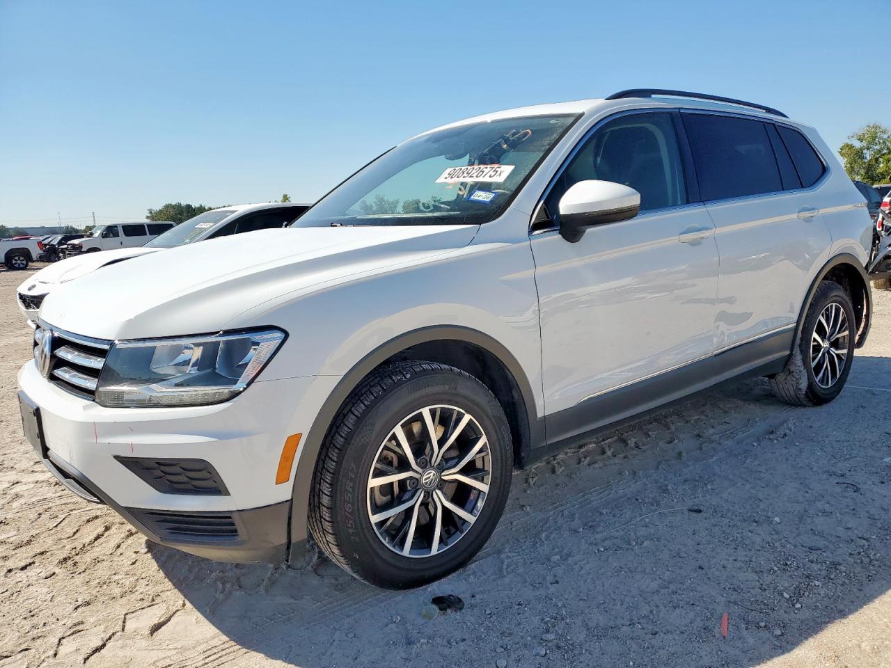 VOLKSWAGEN TIGUAN SE