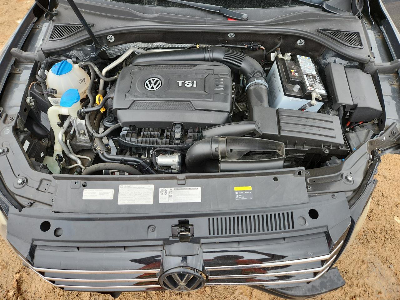 VOLKSWAGEN PASSAT SE