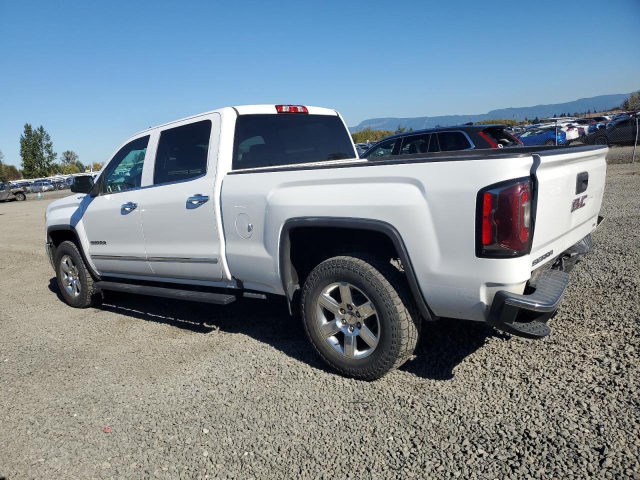 GMC SIERRA 1500 K1500 SLT