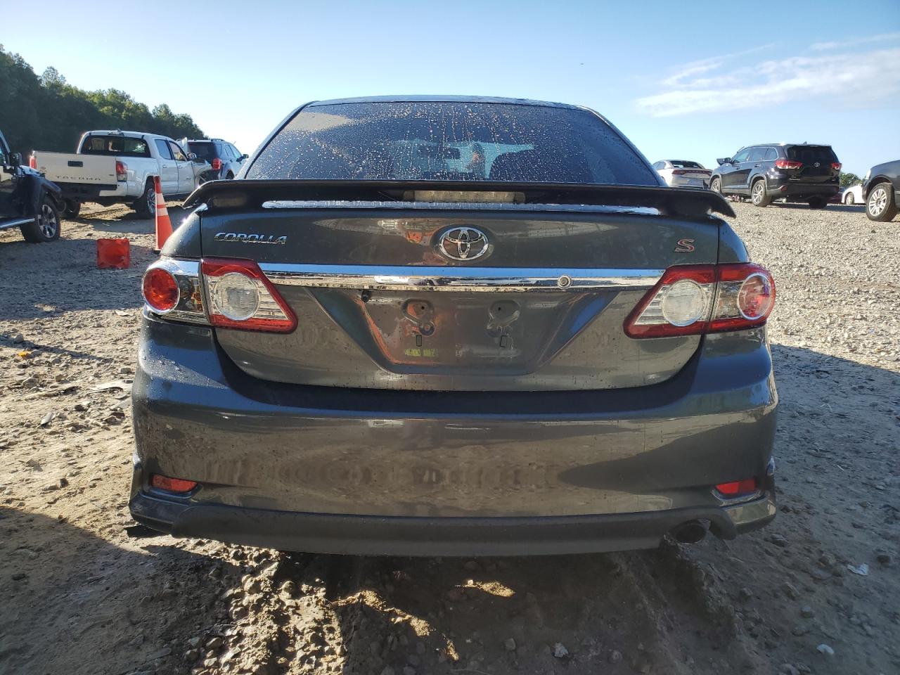 TOYOTA COROLLA BASE