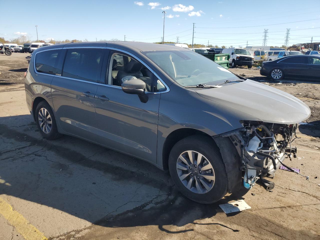 CHRYSLER PACIFICA HYBRID TOURING L