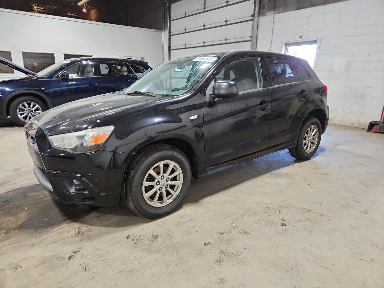 MITSUBISHI OUTLANDER ES