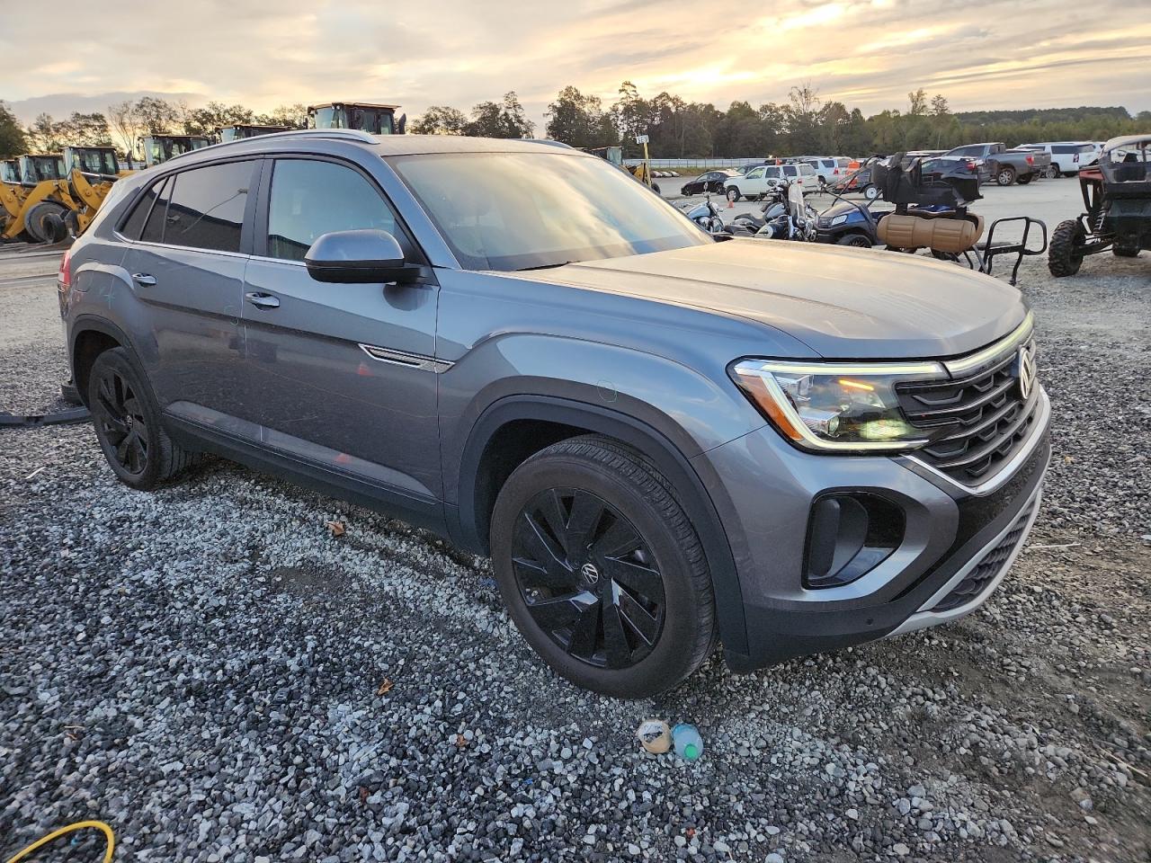 VOLKSWAGEN ATLAS CROSS SPORT SE