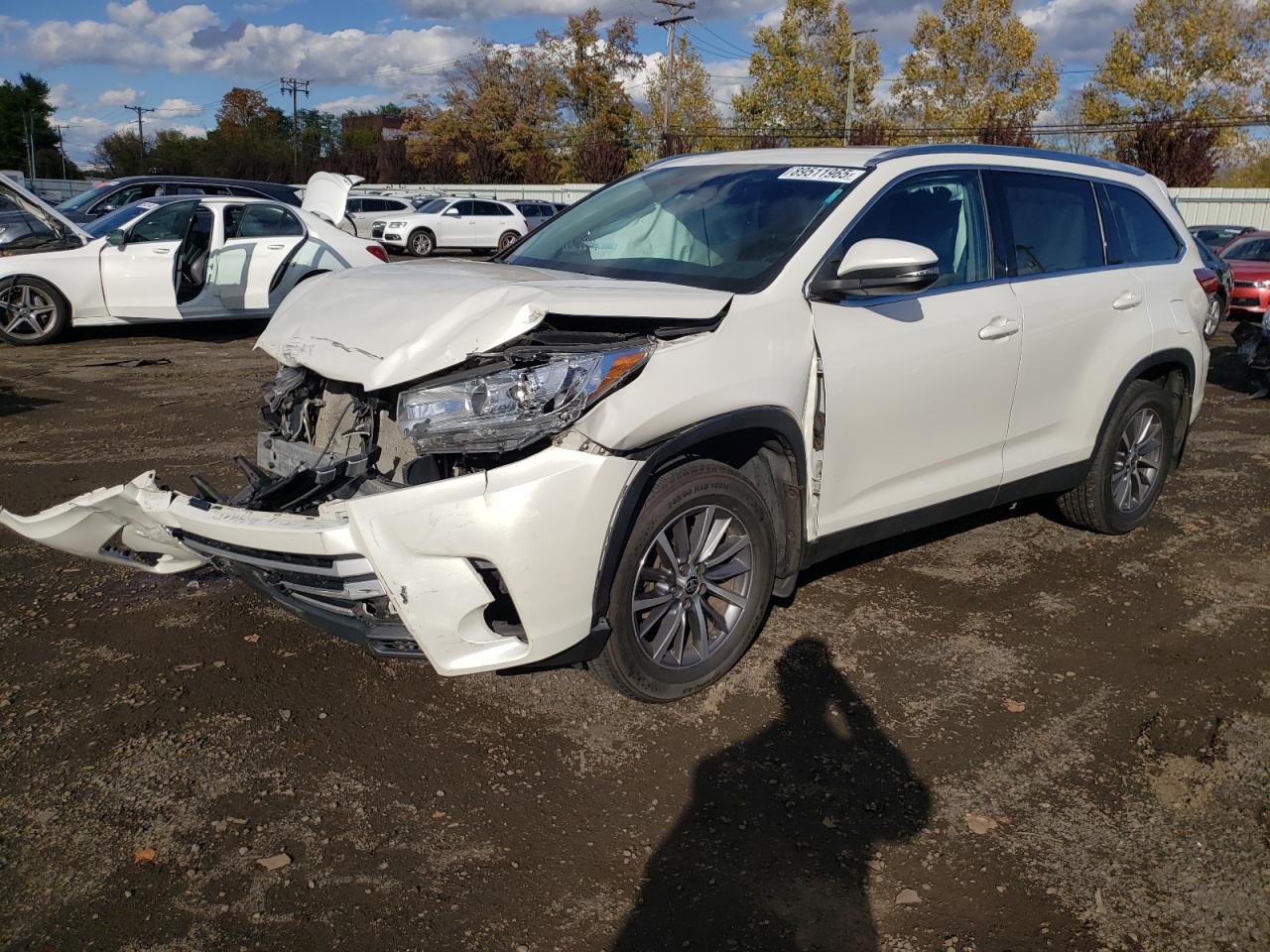 TOYOTA HIGHLANDER SE