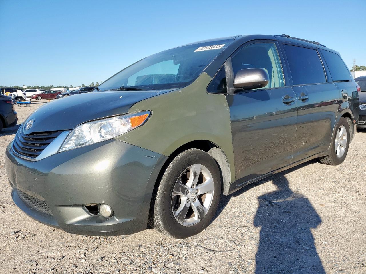 TOYOTA SIENNA XLE